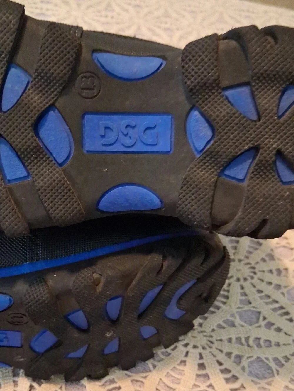 DSG Kids Blue and Black Winter Boots with Hook-and-Loop Strap